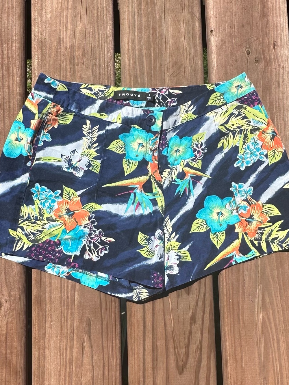 Navy Floral Tropical Shorts low rise Y2K